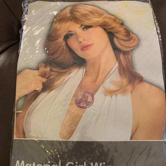 That 70s show wig! Material girl blondie! - Picture 5 of 6